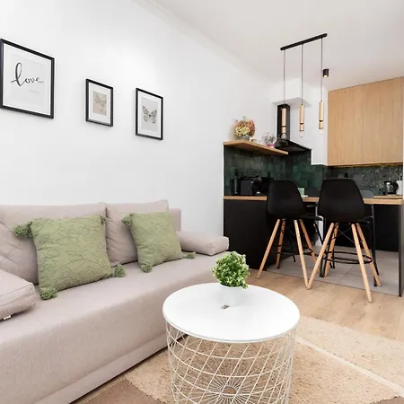 Starowiejska With Balcony Next To Arena Stadium By Renters グダニスク