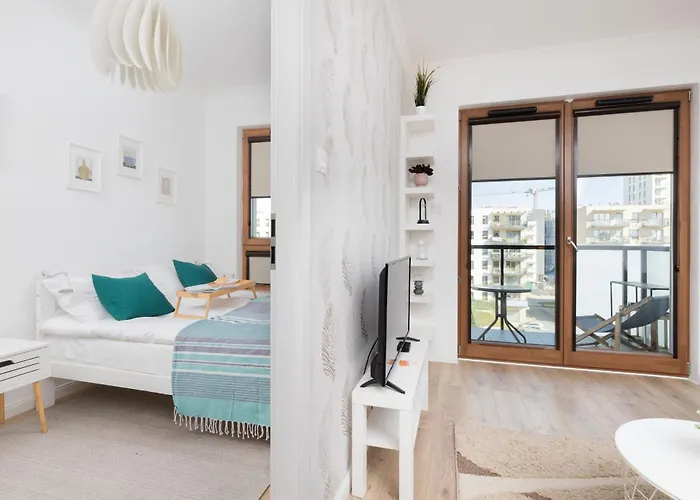 Starowiejska With Balcony Next To Arena Stadium By Renters شقة