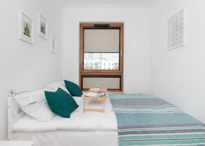 Starowiejska With Balcony Next To Arena Stadium By Renters شقة غدانسك