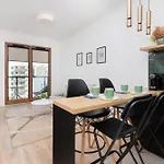 Apartamento Starowiejska With Balcony Next To Arena Stadium By Renters