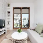 Apartamento Starowiejska With Balcony Next To Arena Stadium By Renters